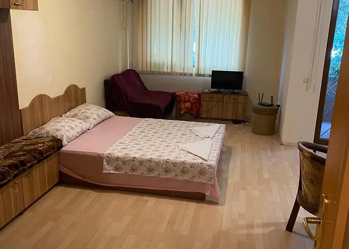 Apartment генерал столетов